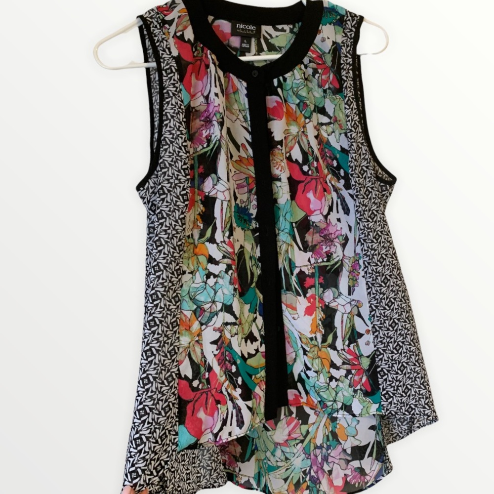 NWOT Nicole Miller Floral Button-Down Top Size L